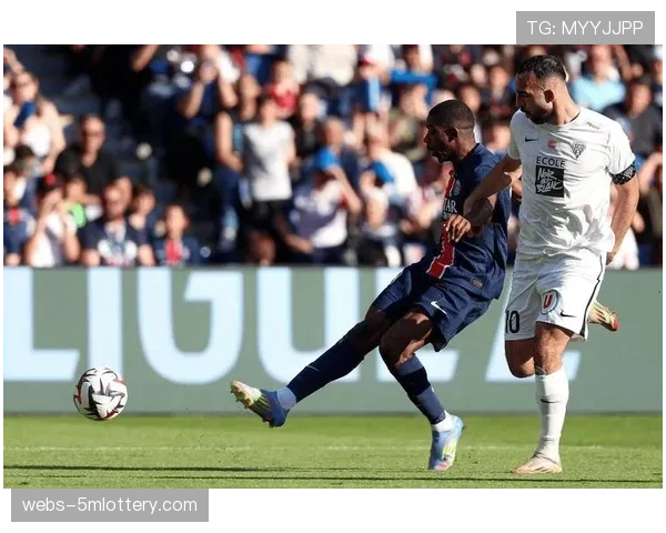 西甲观察：为保级而战的球队正将5-4-1阵型作为首选